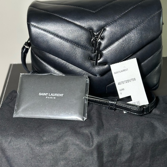 Saint Laurent Black Quilted Crossbody Bag - Picture 2 of 11